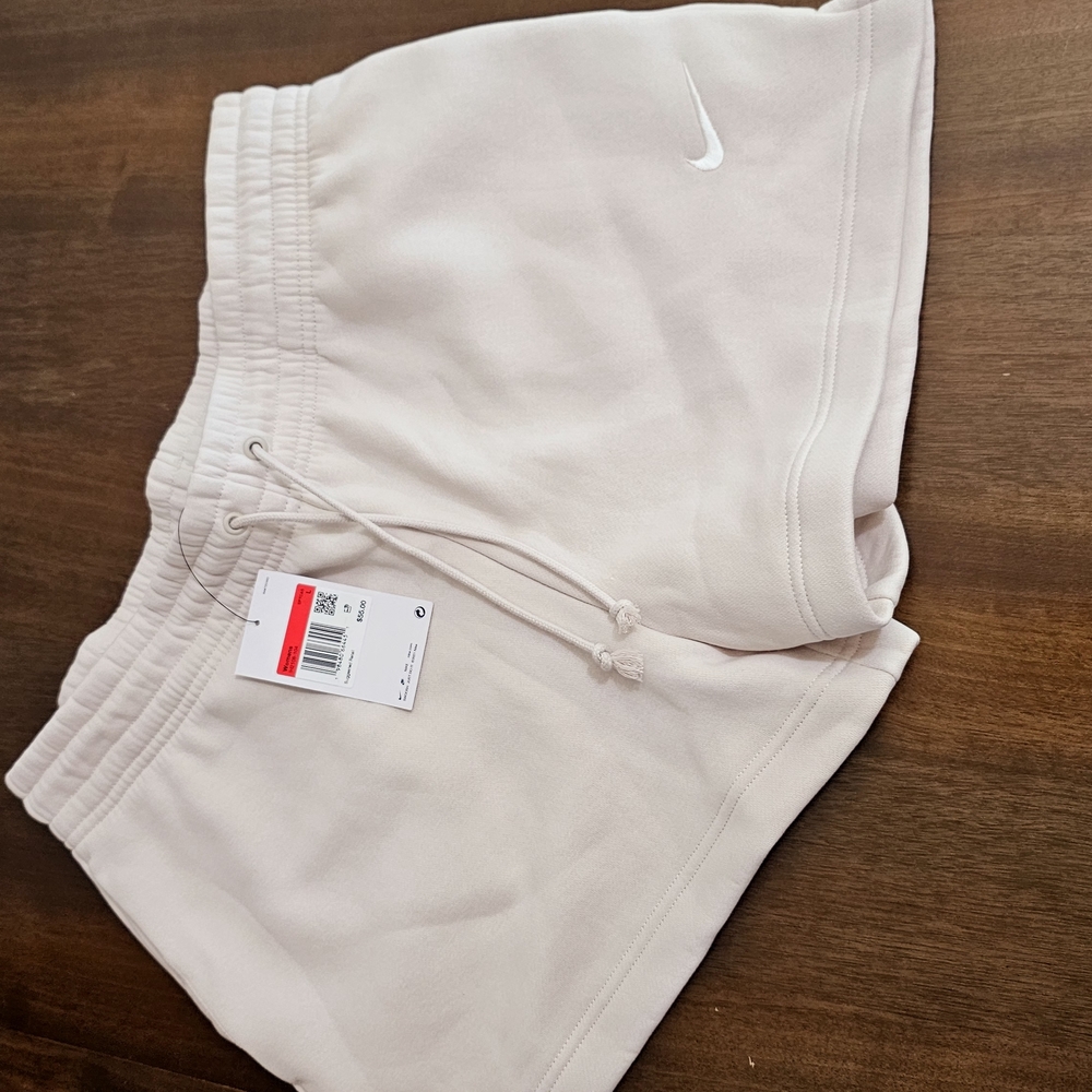 Nike Cream Athletic Shorts Elastic Waistband